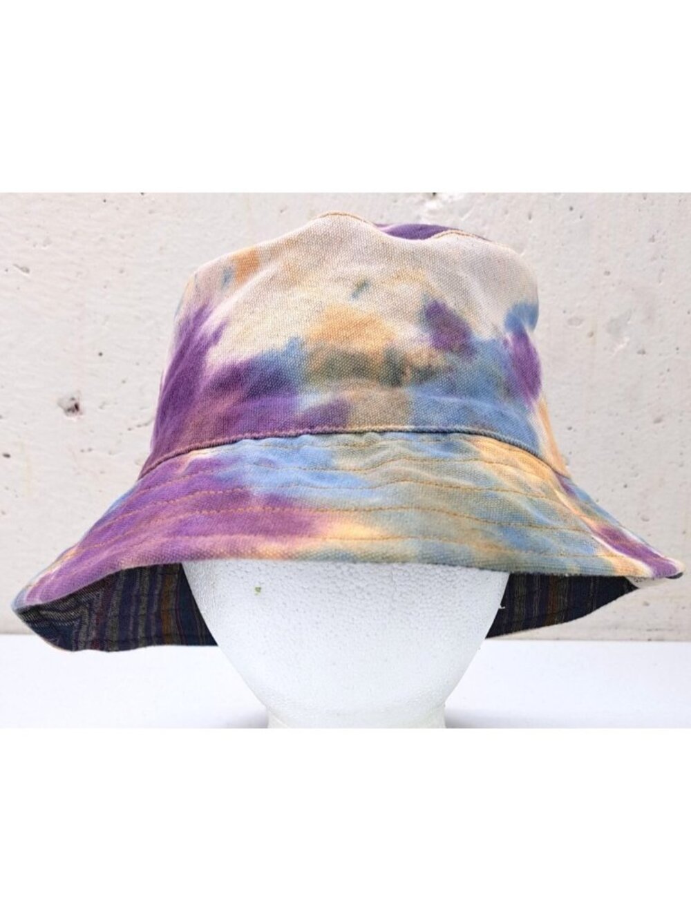 Lakhays Reversible Tie-Dye Bucket Hat Striped Cotton Size M/L Multicolor Design